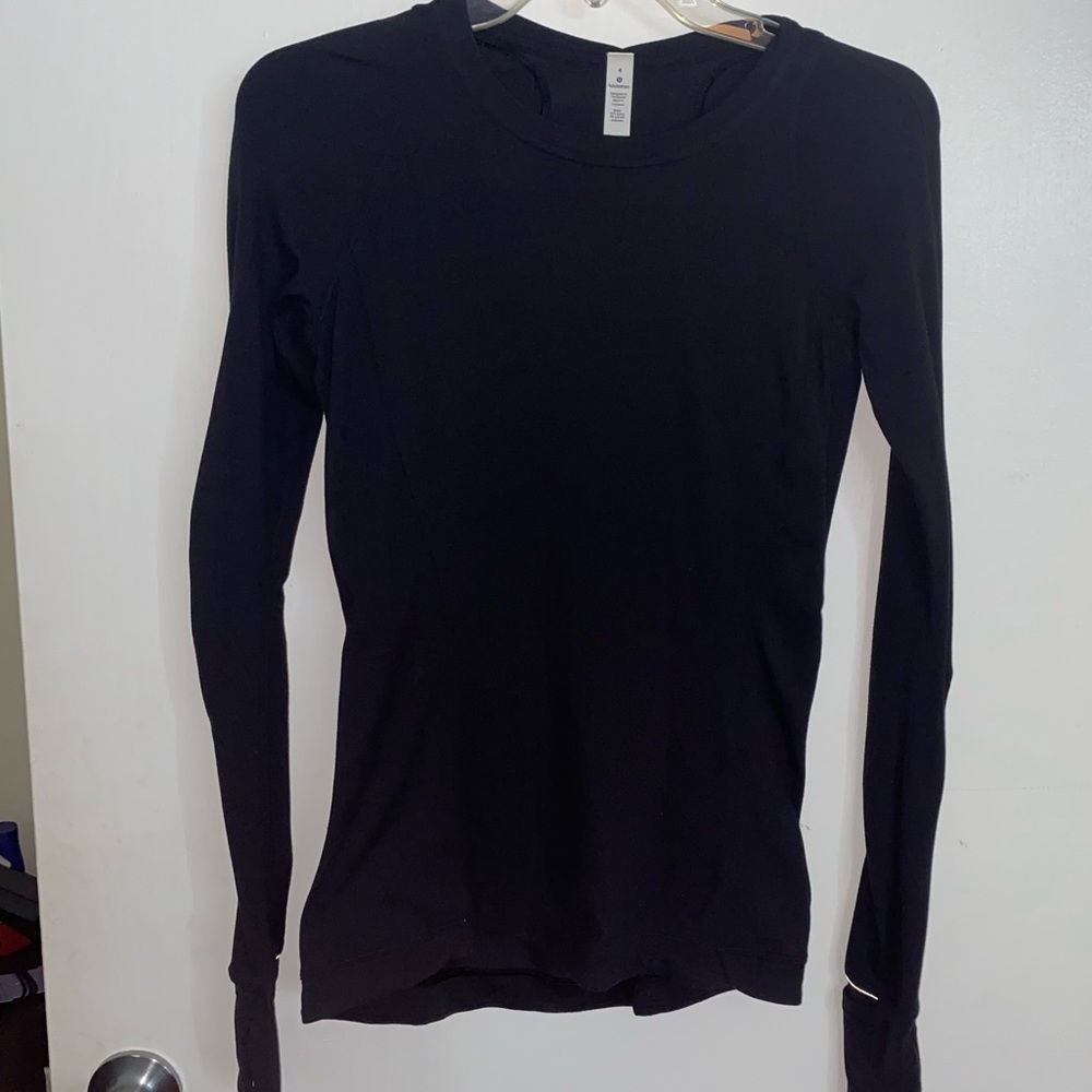 Black Lululemon long sleeve women’s shirt.